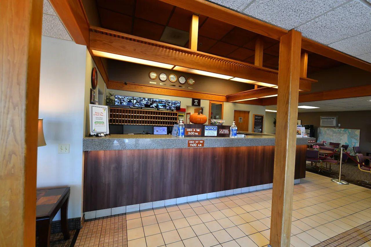 Costa Mesa Inn - Newport Beach Area エクステリア 写真