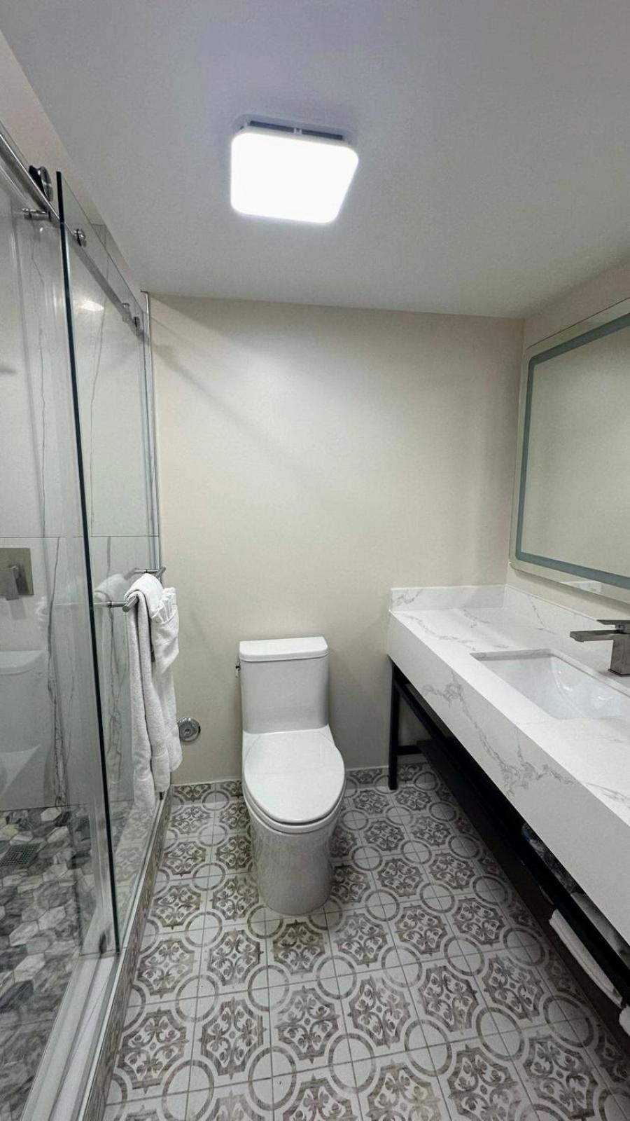 Costa Mesa Inn - Newport Beach Area エクステリア 写真