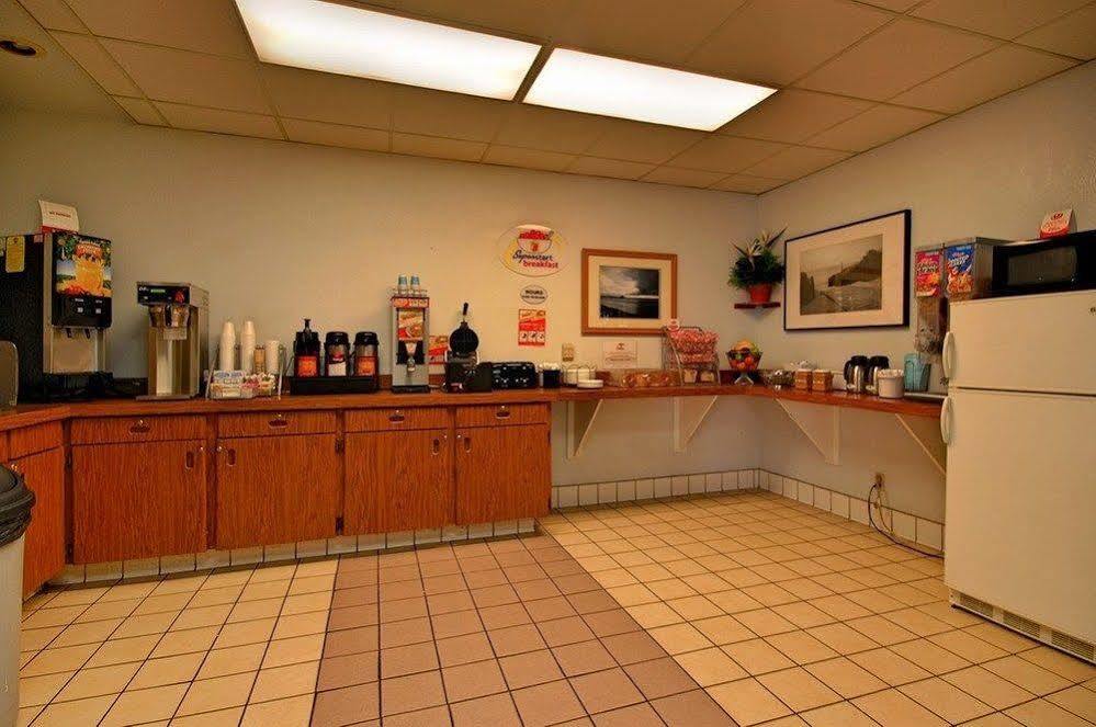 Costa Mesa Inn - Newport Beach Area エクステリア 写真