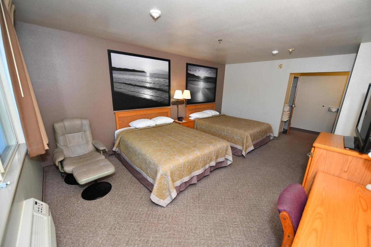 Costa Mesa Inn - Newport Beach Area エクステリア 写真