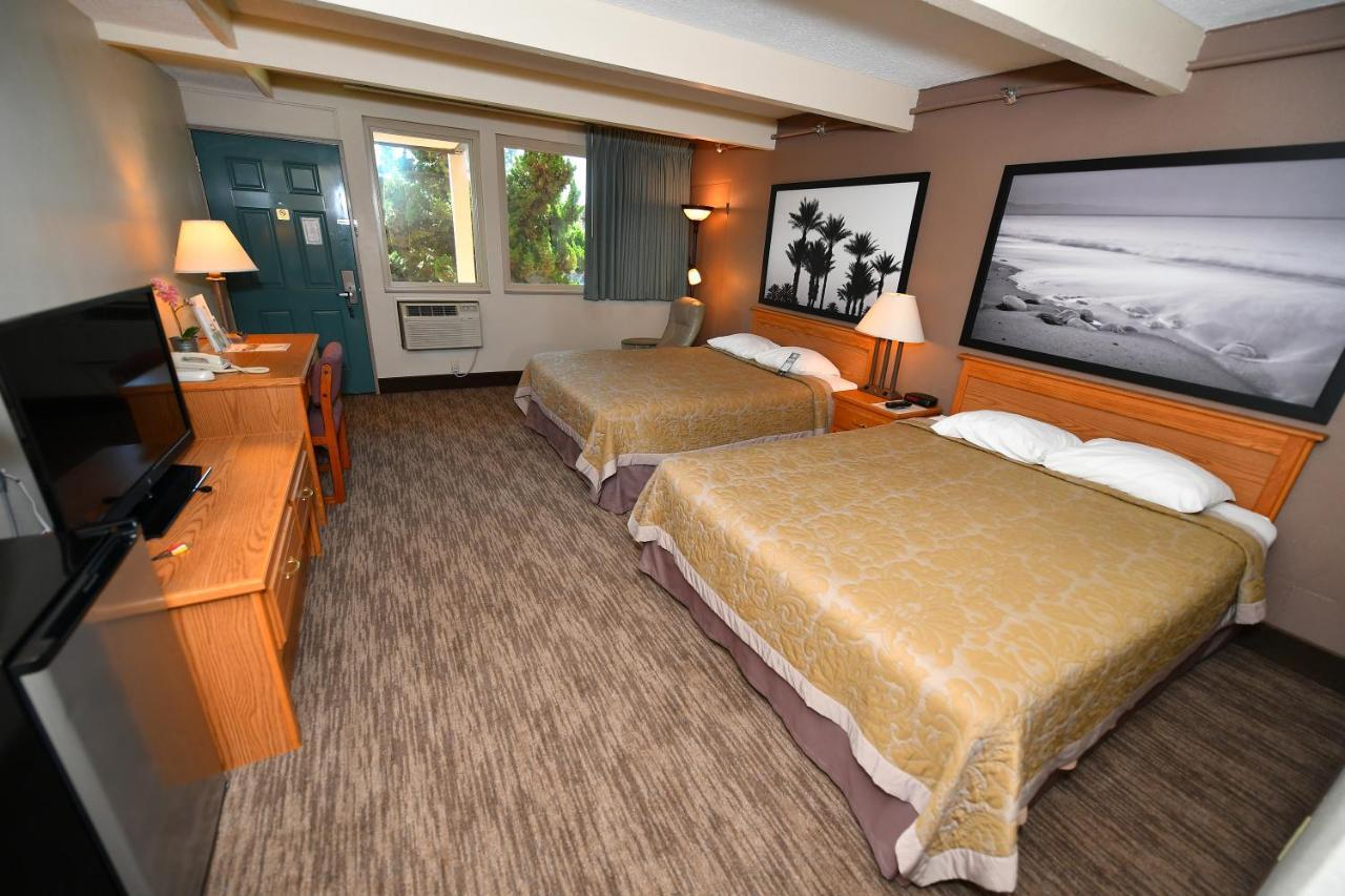 Costa Mesa Inn - Newport Beach Area エクステリア 写真