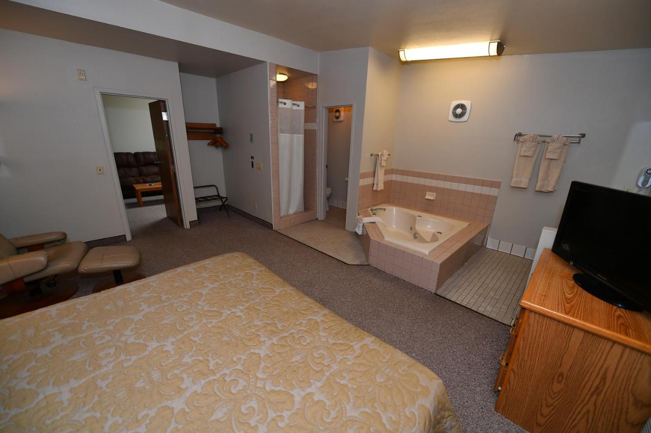 Costa Mesa Inn - Newport Beach Area エクステリア 写真